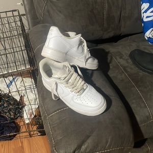 Size 10 AF1s
